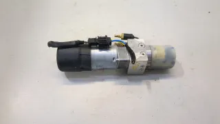 7L6827449,70678002 Моторчик (насос) подъема крышки багажника (3-5 двери) Volkswagen Touareg 1 Арт 20478768, вид 1