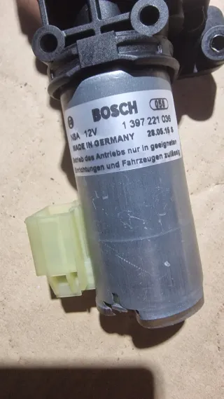 4G9827851E,,,4G9827852E Электропривод замка капота Audi A6 C7 (S6,RS6) Арт AL16998114279, вид 4