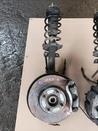 AP3118045AF Кулак поворотный передний правый Ford B-Max Арт AL17301643375, вид 1