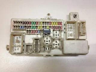 BS3E66730E Блок предохранителей Mazda 3 BK Арт AM23617921, вид 2