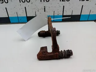 8E0615425F Скоба суппорта заднего Audi A6 C5 (S6,RS6) Арт E48613138, вид 3