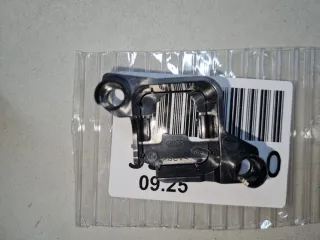 232631045 Кронштейн камеры кругового обзора Audi Q5 1 Арт Z354901, вид 4