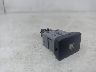 15D936 Кнопка открытия лючка топливного бака Toyota C-HR Арт 394-2, вид 4