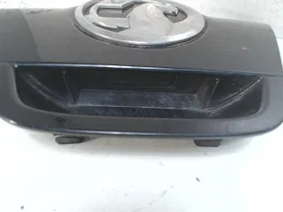 13271374 кнопка открывания багажника зад Opel Astra J Арт 25019157, вид 1