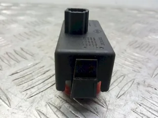 7M5953235A Кнопка аварийной сигнализации Renault Clio 3 Арт AG1048808, вид 3