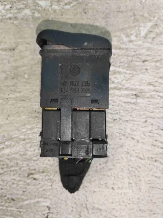 6N1953235 Кнопка аварийной сигнализации (аварийки)   Volkswagen Polo 3 Арт POL3712, вид 1