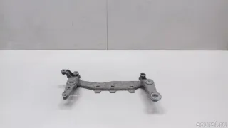 7P0698853 VAG Кронштейн (сопут. товар) Volkswagen Touareg 2 Арт E22749797