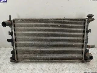 98AW8K160DF Радиатор основной Ford Focus 1 Арт 54938939, вид 1