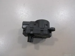 13332582 GM Моторчик заслонки отопителя Cadillac SRX 2 Арт E80898937, вид 3
