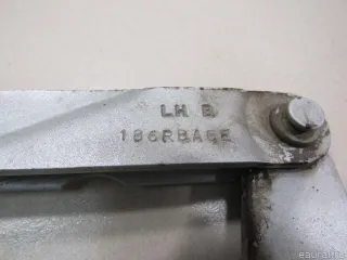 BKB780030 Land Rover Петля капота левая Land Rover Range Rover Sport 1 restailing Арт E80057703, вид 3