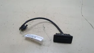 84132375 Кнопка открытия багажника Chevrolet Malibu 9 Арт 20234170, вид 1