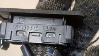 84132375 Кнопка открытия багажника Chevrolet Malibu 9 Арт 20234170, вид 3