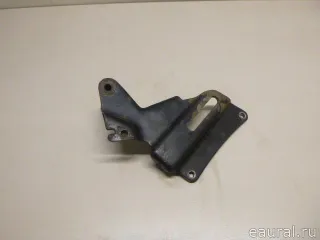119260W000 Nissan Кронштейн ролика-натяжителя руч. ремня Nissan Terra Арт E22716247, вид 1