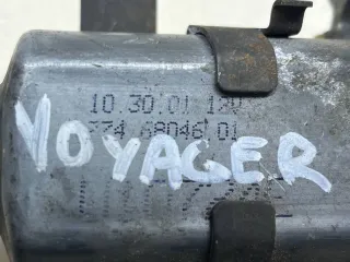 7746804601 Моторчик (насос) подъема крышки багажника (3-5 двери) Chrysler Voyager 4 Арт 2093400, вид 3