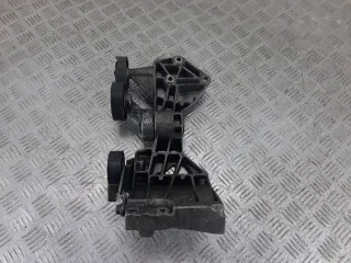 A6402021040 Кронштейн генератора Mercedes B W245 Арт AG1101389, вид 1