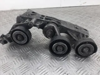 A6402021040 Кронштейн генератора Mercedes B W245 Арт AG1101389, вид 3