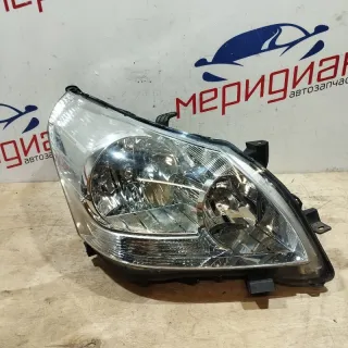 81130-0F110 Фара правая TOYOTA VERSO 2012 Toyota Verso Арт AV58700, вид 1