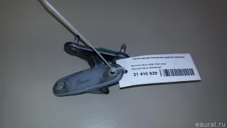 2047201637 Mercedes Benz Петля двери передней правой верхняя Mercedes C W204 Арт E21410929, вид 1
