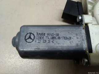 2218202842 Mercedes Benz Моторчик стеклоподъемника Mercedes S W221 Арт E22479882, вид 2