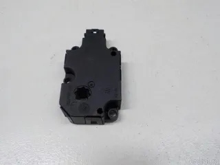 2469064400 Mercedes Benz Моторчик заслонки печки Mercedes A W176 Арт E51286718, вид 7