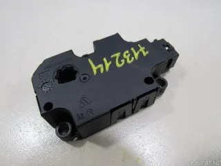 2469064400 Mercedes Benz Моторчик заслонки печки Mercedes CLA c117 Арт E80713214, вид 2