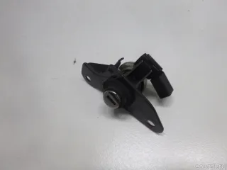 1T0827573C VAG Вставка замка багажника Volkswagen Jetta 5 Арт E51353508, вид 4