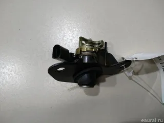 1T0827573C VAG Вставка замка багажника Volkswagen Jetta 5 Арт E21589022, вид 3