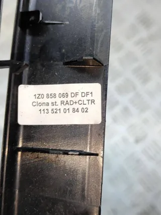 1Z0858069DF Рамка под магнитолу Skoda Octavia A5 Арт 51447, вид 4
