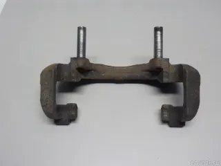 4101500Q0F Nissan Скоба суппорта переднего Nissan Terra Арт E52531408, вид 4