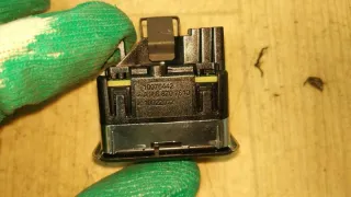 A1668707610 Кнопка открытия багажника Mercedes GLS X166 Арт W43266, вид 2