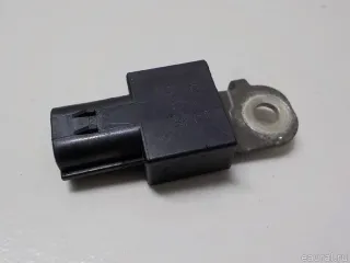 ZL0166991 Mazda Конденсатор Mazda Premacy 3 Арт E52346490, вид 4