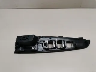 E221684L1 Mazda Накладка блока управления стеклоподъемниками Mazda CX-7 Арт E22915856, вид 4