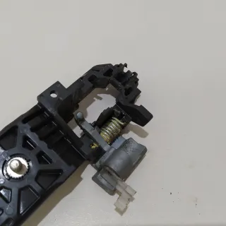 D6515942XF Mazda Кронштейн ручки Mazda 2 DE Арт E23059836, вид 6