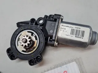 827009U000 Моторчик стеклоподъёмника задний правый Nissan Note E11 Арт Z347412, вид 4