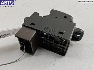 935811G000 Кнопка стеклоподъемника переднего правого Kia Rio 2 Арт 55073000, вид 2