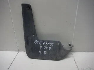  Брызговик задний правый Peugeot 208 Арт E60078101