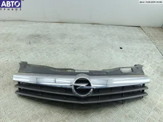 137021 Решетка радиатора Opel Astra H Арт 54573314, вид 1