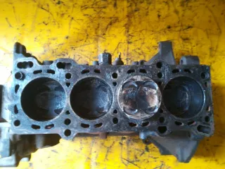 FP Блок цилиндров Mazda 626 GE Арт 150958, вид 2