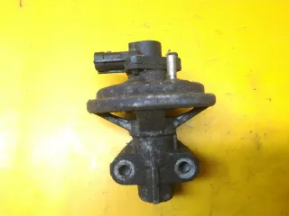 K5T7137 Клапан EGR Mazda 626 GE 1.8л Арт 158285, вид 1