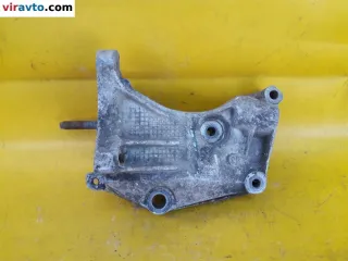  Кронштейн двигателя Peugeot 405 Арт 148081