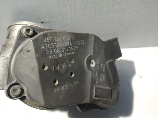 06B133062M Заслонка дроссельная Audi A4 B5 Арт 167053, вид 2