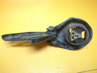  Подушка крепления двигателя Mazda 3 BK Арт 169587, вид 1