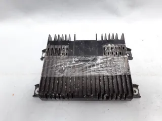 AMP, 2441, J94A, 185792001 Усилитель музыкальный Mazda 626 GF Арт 176173, вид 1