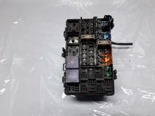 82003547211 Блок предохранителей Renault Espace 4 Арт 179843, вид 1