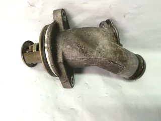 06C121111 Корпус термостата Audi A6 C5 (S6,RS6) Арт 192477, вид 2