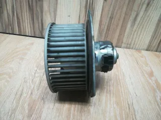 HB111GA5R-A Моторчик печки Mazda 626 GE Арт 194541, вид 1