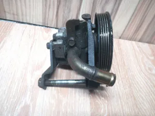 GA2A32650D Насос гидроусилителя руля Mazda 626 GE Арт 194607, вид 2