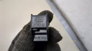 3B095985501C Кнопка стеклоподъемника переднего правого Volkswagen Passat B5 Арт 20351947, вид 2