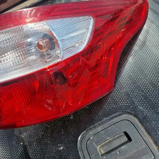 BM51-13404-GF Фонарь задний правый Ford Focus 3 Арт AL14196740584, вид 3