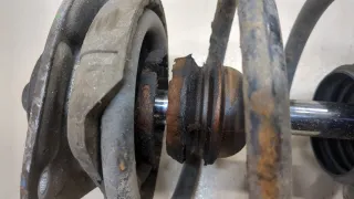 31200413,8634376,30666314,9140068,8672087,31201386,30683637,31200599 Амортизатор передний левый Volvo XC70 2 Арт 9259817, вид 3